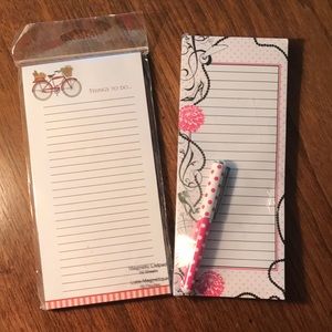 NWOT set of 2 Magnetic Listpads